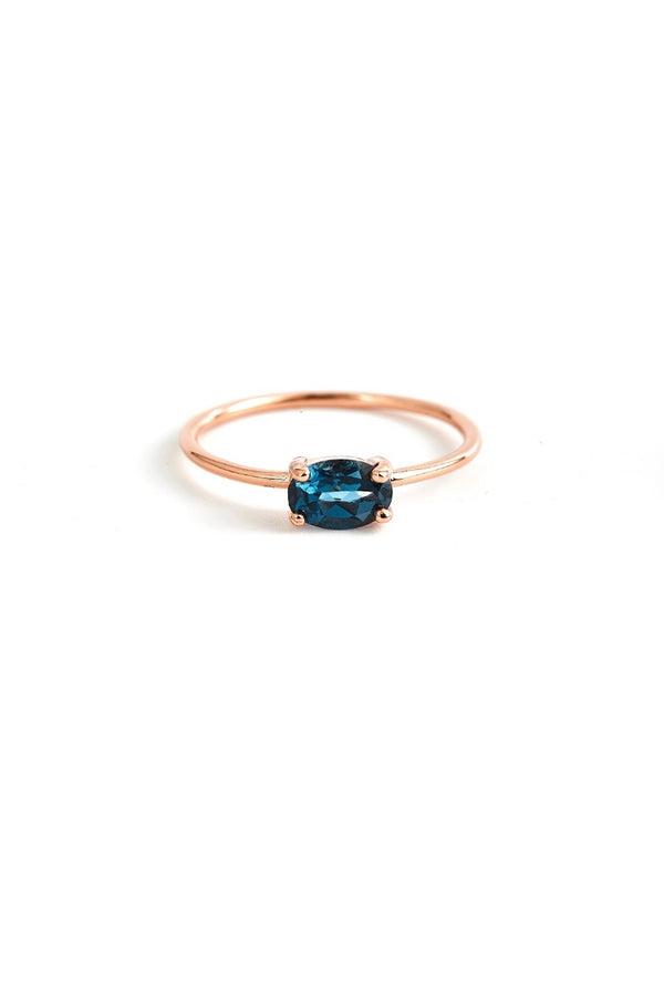 OVAL LONDON BLUE TOPAZ RING