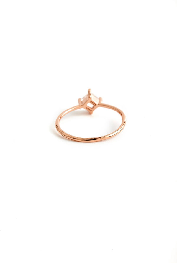 RHOMBUS MOONSTONE RING