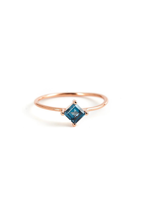 RHOMBUS LONDON BLUE TOPAZ RING