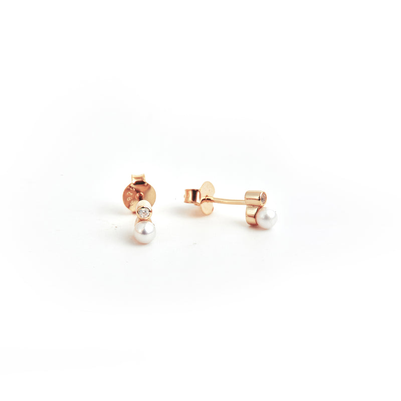 PEARL & WHITE TOPAZ EARRINGS