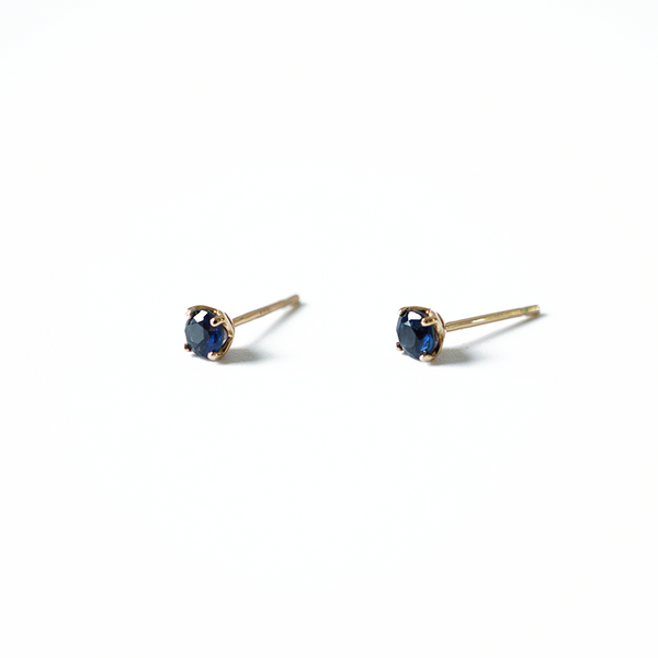 ROUND SAPPHIRE EARRINGS