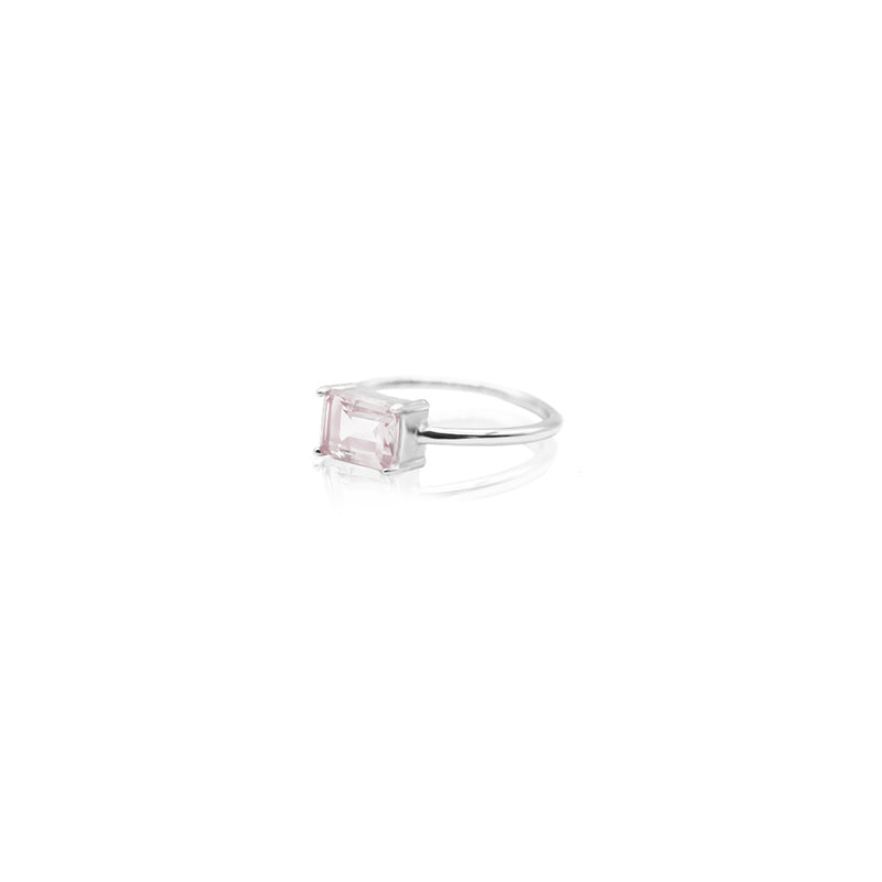 RECTANGULAR ROSE QUARTZ RING