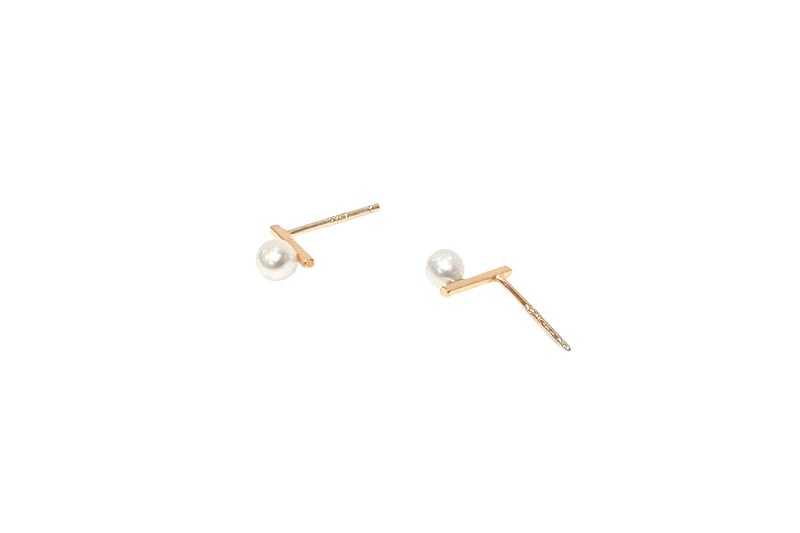 MINI STICK PEARL EARRINGS