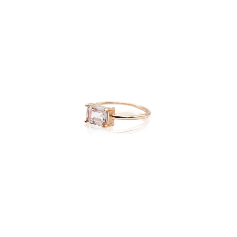 RECTANGULAR ROSE QUARTZ RING
