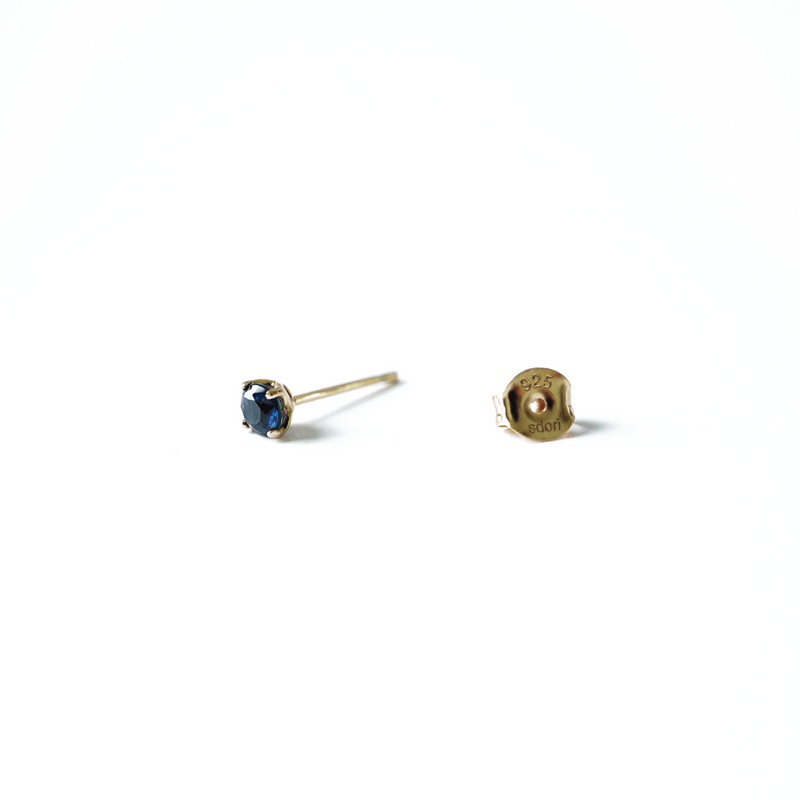 ROUND SAPPHIRE EARRINGS