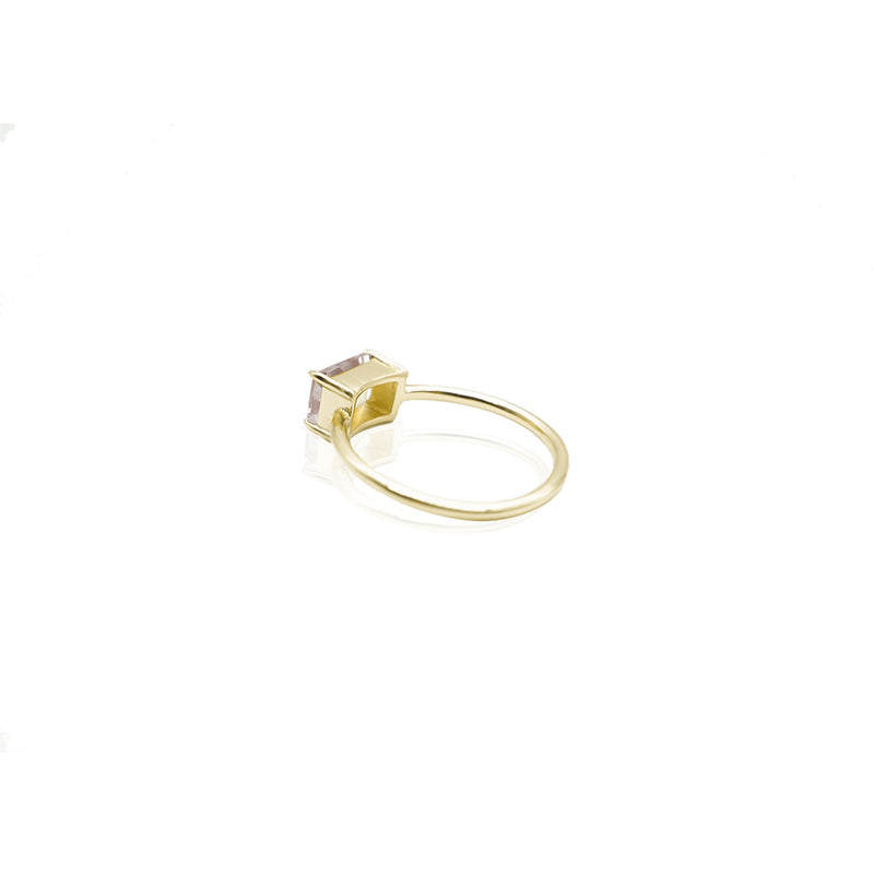 RECTANGULAR ROSE QUARTZ RING